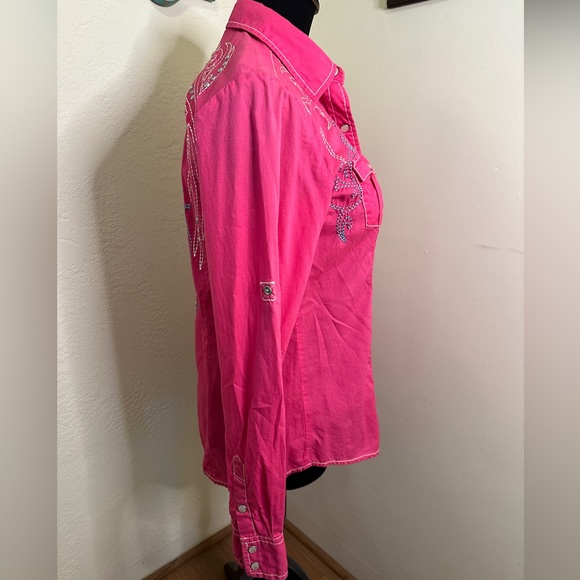 Cruel Hot Pink Embroidered and Studded Long Sleeve Pearl Snap Shirt Size S - Picture 8 of 8